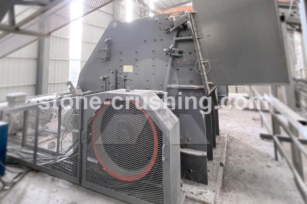 crusher for refractory materials