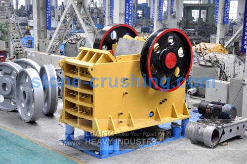 double toggle jaw crusher structure