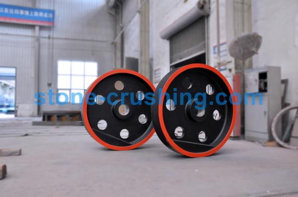flywheel in jaw crusher size