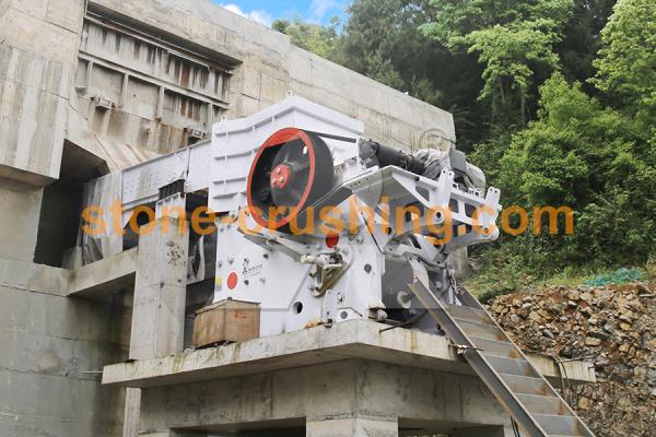 350-400 TPH hard rock crushing