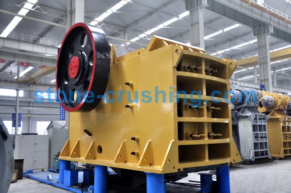 stone crusher machinery avilable in Kerala