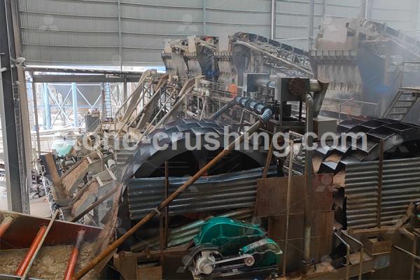 gravel crusher operation