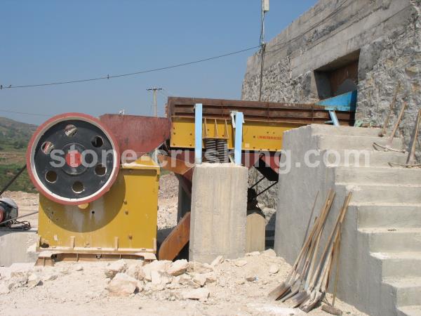 small screening and crushing systems